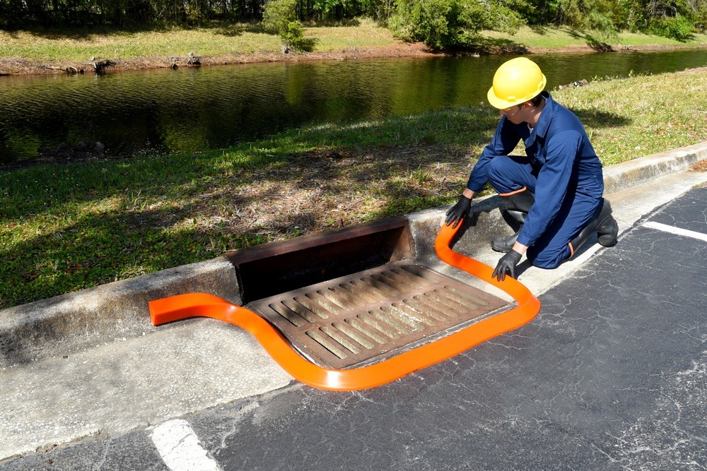 Drain Containment Berm - 90 degree Corner - Orange - Flexible Urethane - Protect Storm Sewers - 1