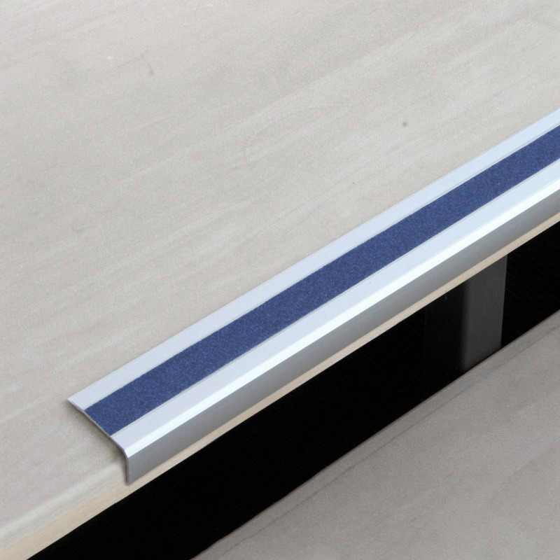 Perfil de borde de peldaño antideslizante, aluminio m2 Easy Clean azul, ancho 800 mm, grosor 3 mm