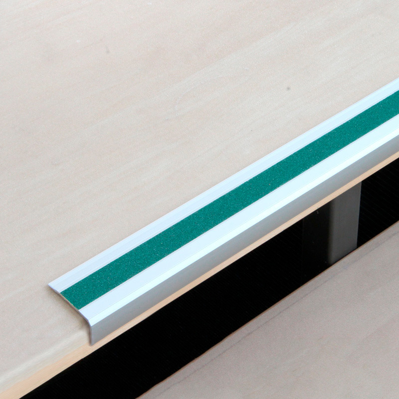Perfil de borde de peldaño antideslizante, aluminio m2 Universal verde, ancho 610 mm, grosor 3 mm - 1
