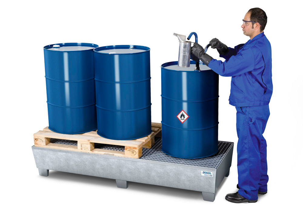 Spill pallet classic-line in steel for 3 drums, galv., accessible underneath with grid, 815x2010x355 - 2