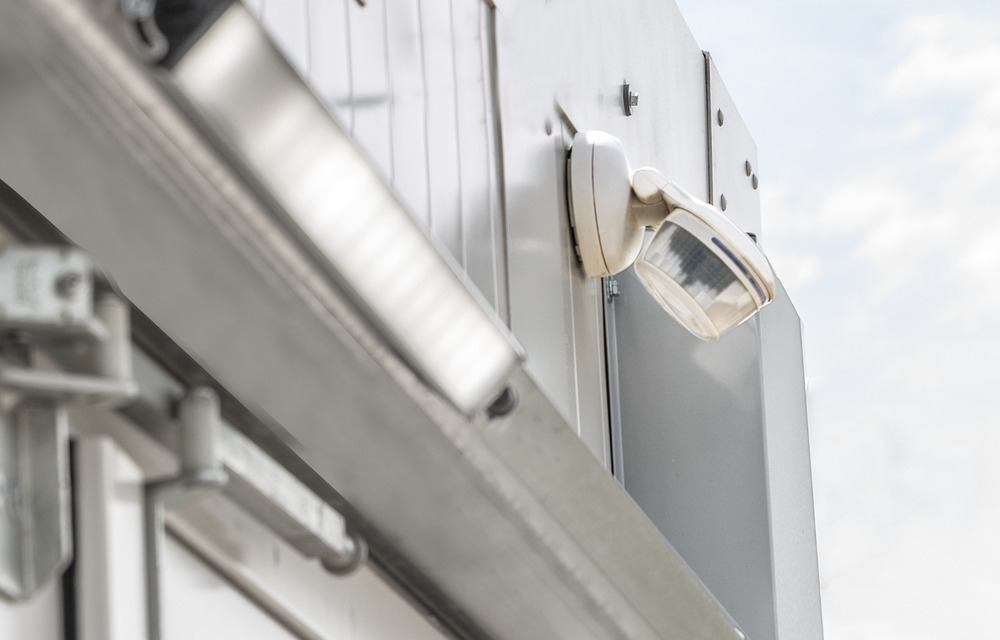 Exterior lighting with movement detector - 1