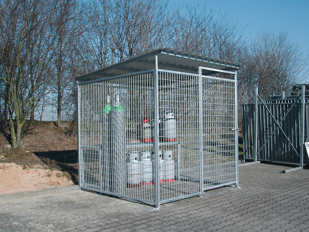 Gasflaschenlager, mit Gitterwänden und Dach, für 128 x 50 l Gasflaschen - 1