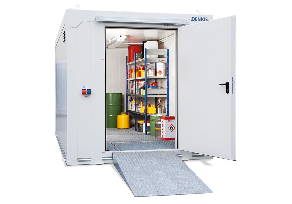 Fire protection container BMC-K 360 with 1 wing door T90 on the short side - 1