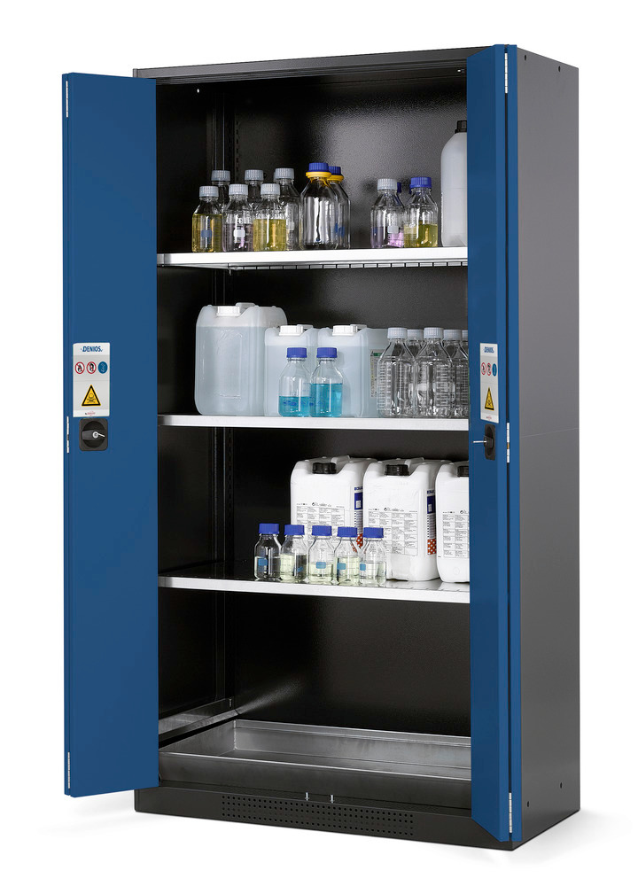 Skříň na chemikálie typ Systema CS-103F, skládací dveře modré, 3 vložné police a podlahová vana - 1