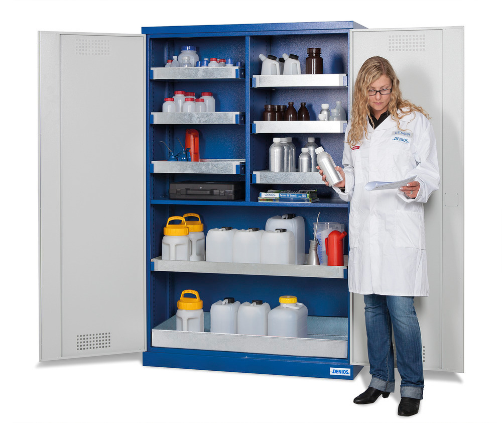 Kemikalieskåp Smart, med pardörrar, inkl. uppsamlingskar i botten och 6 uppsamlingskärl, typ CS 126 - 1
