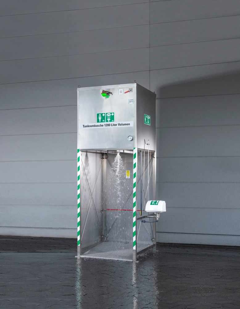 Bezpečnostní sprcha s nádrží GFTS 1200, nádrž s objemem 1 200 litrů  - 1