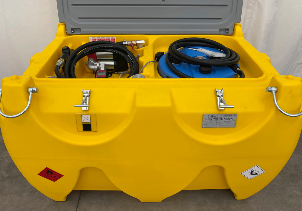 Mobil, kombineret tankstation til diesel og Ad-blue (900 + 100 liter), pumpe 230 V - 15