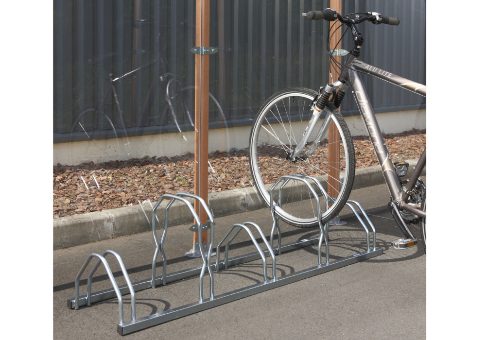 Râtelier pour 5 vélos, avec différentes hauteurs, largeur de 1600 mm - 2