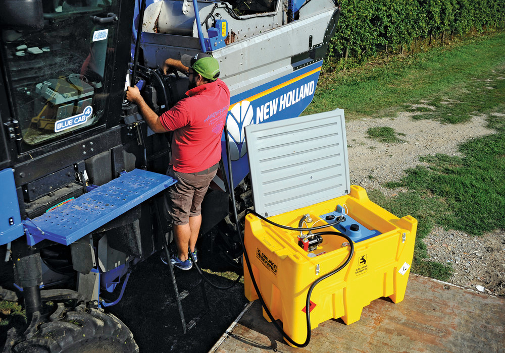 Mobile fuel tank for diesel/AdBlue, 400+50 litres, with 24 V high-flow pump, with lid - 3