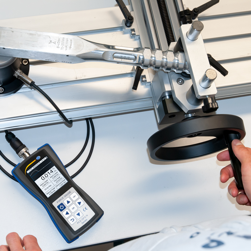 Prístroj na meranie krútiaceho momentu PCE-DFG, vnútorný 4-hran 1/2, do 5 Nm - 5