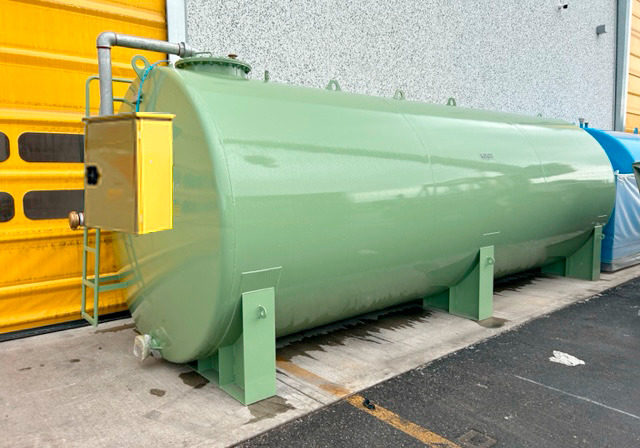 Dvouplášťová nádrž dle UNI EN 12285, objem 20000 litrů, s elektro čerpadlem, 70 l / min - 8