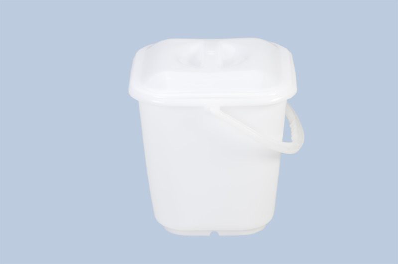 Průmyslový plastový kbelík, objem 14 l, hranatý, výlevka, vhodný do potravinářství, BJ = 6 ks - 3