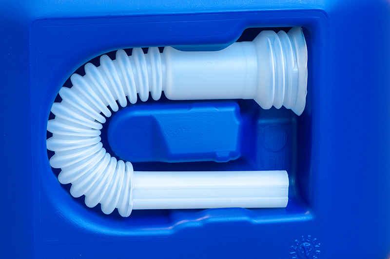 Kanister für ad-blue, 5 l, dunkelblau, mit flexiblem Auslaufrohr, VE = 12  Stück