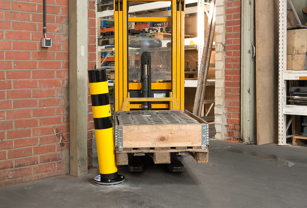 Collision protection bollard, yellow plastic coated, black stripes, swivelling base plate, Ø: 159 mm - 2