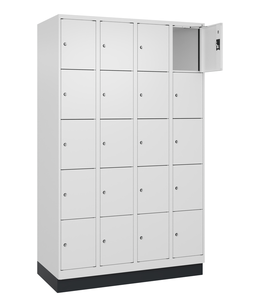 Armoire à casiers C+P Cabo-Plus, 4 compartiments avec 5 casiers, 1200 x 500 x 1950 mm, socle, blanc - 1