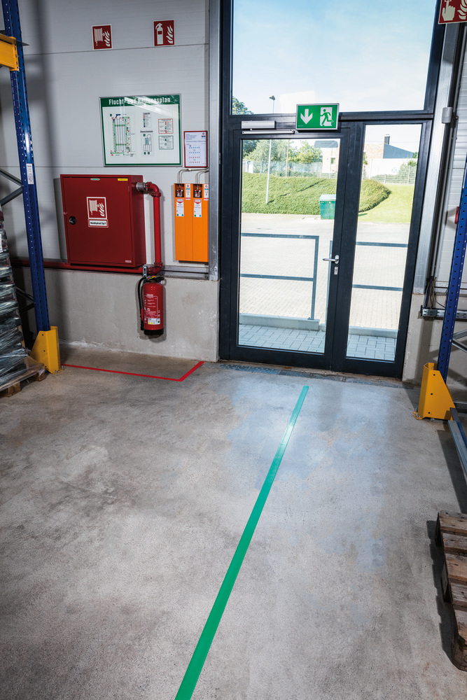 Durable Bodenmarkierungsband DURALINE®STRONG, rot, 50 mm x 30 m, selbstklebend - 3